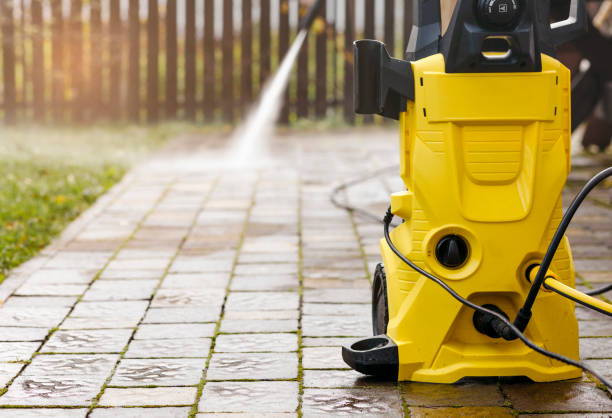 Playground Equipment Cleaning in Fountainebleau, FL